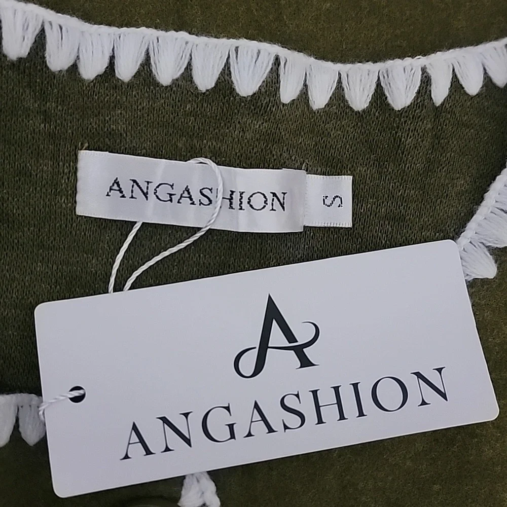 Olive Green Coat and Scarf Set with White Trim Size Small - Picture 9 of 14